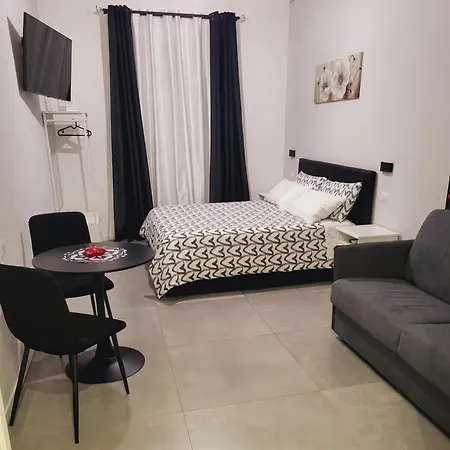 Giglio Rosso Bed & Breakfast *